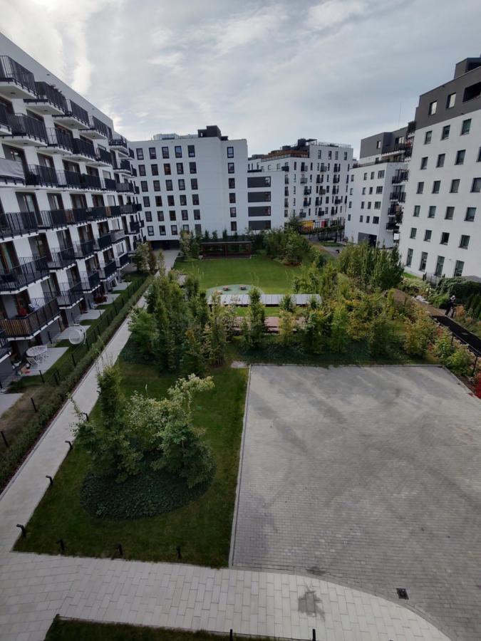 Uroczy Apartament Z Miejscem Na Auto W Garazu Lägenhet Warszawa Exteriör bild