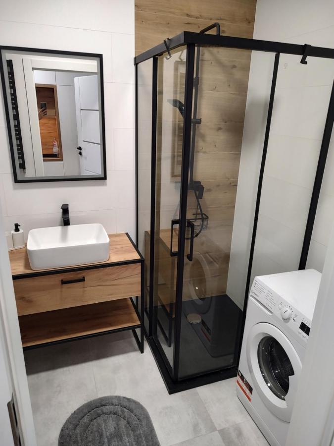 Uroczy Apartament Z Miejscem Na Auto W Garazu Lägenhet Warszawa Exteriör bild